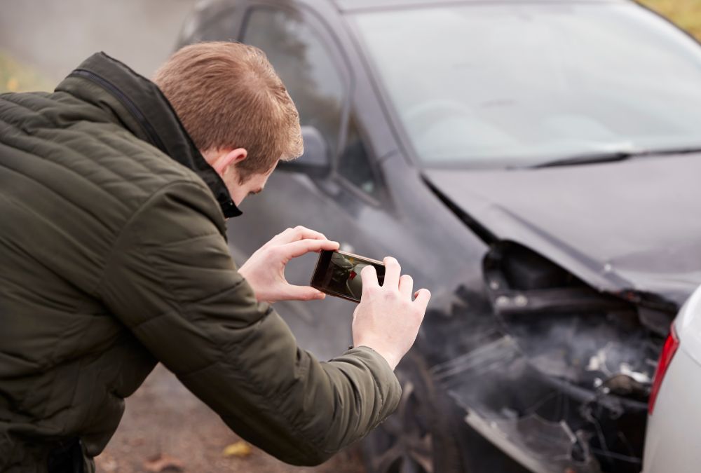Car Accident in Ottawa: What You Need To Know 2 Taking photos of the incident is vital and can be used for legal claims.