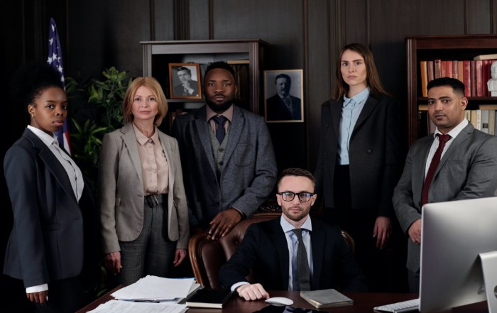Protect Your Business With an Employment Lawyer 4 Employment and labour lawyers familiar with provincial labor laws can help you deal with nuances about workers' benefits and rights.