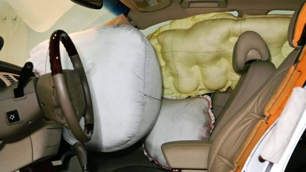 Defective airbags deployed