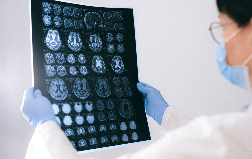All kinds of medical care for brain injury victims as provided by law and by the court must be made available.&nbsp;